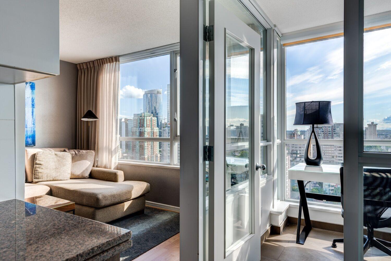 Carmana Hotel & Suites Vancouver Eksteriør bilde