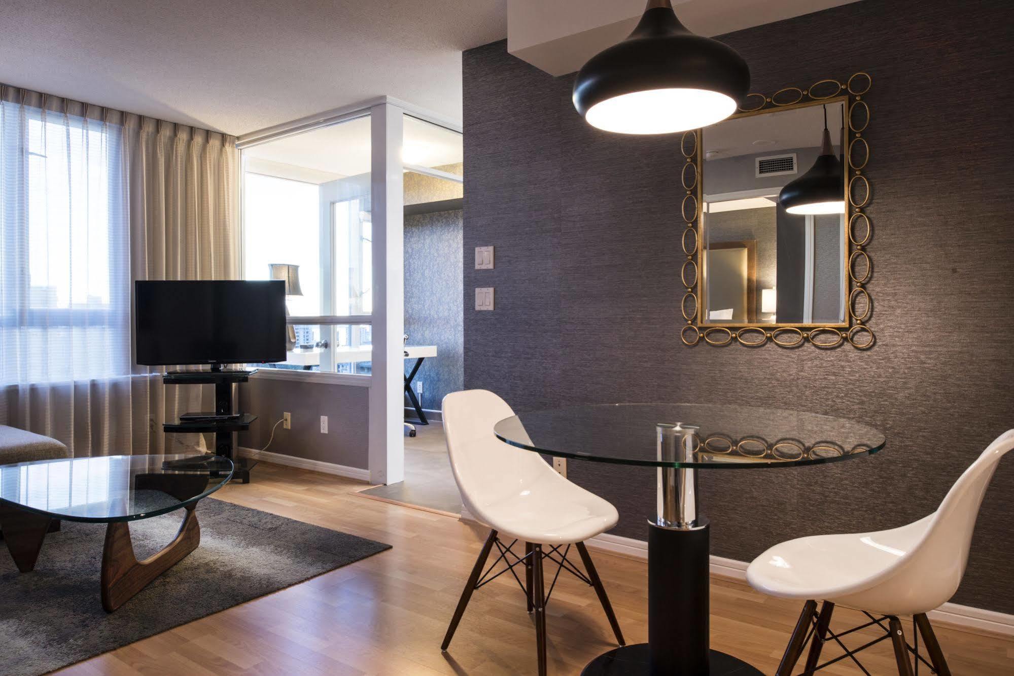 Carmana Hotel & Suites Vancouver Eksteriør bilde