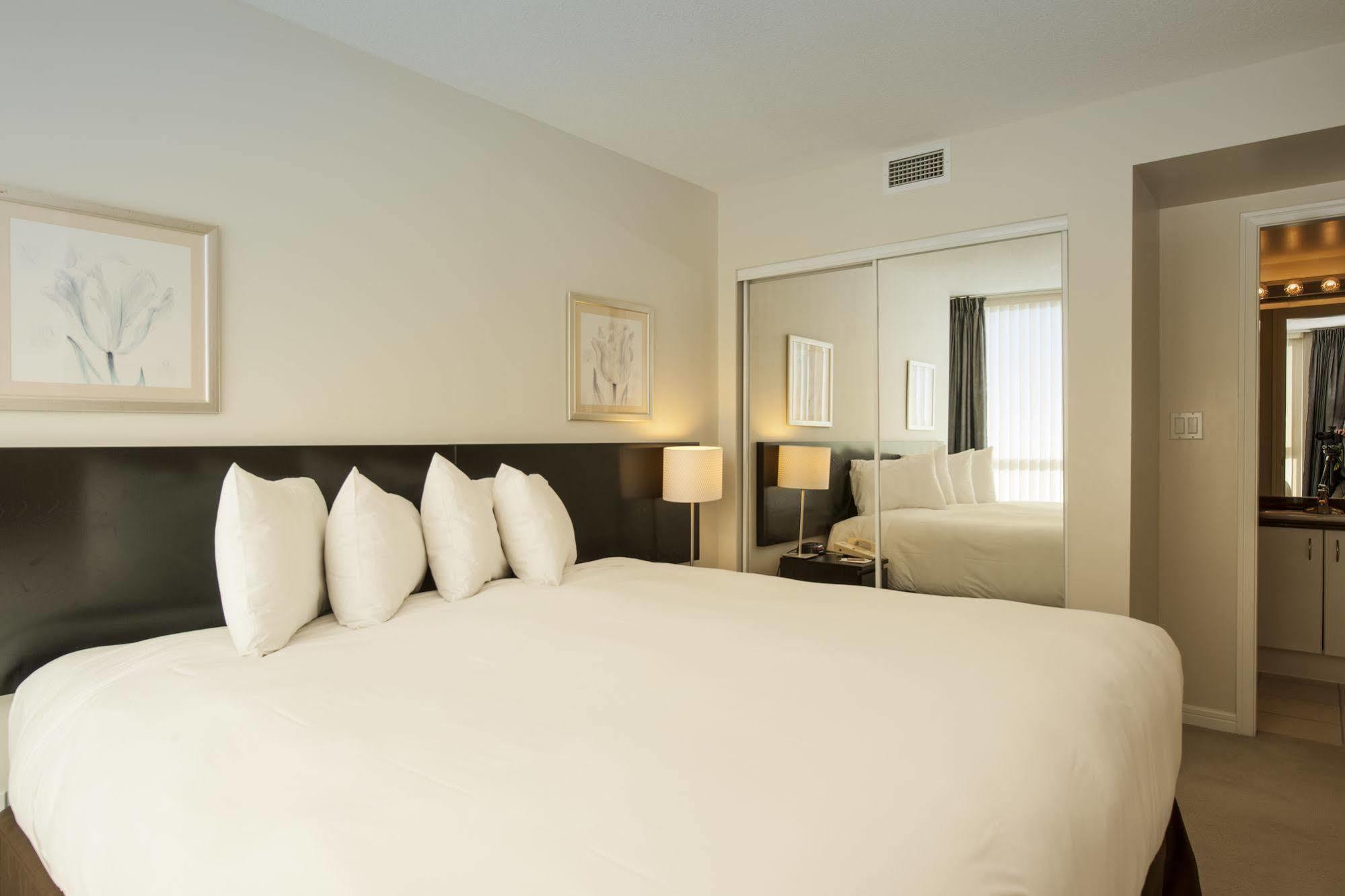 Carmana Hotel & Suites Vancouver Eksteriør bilde