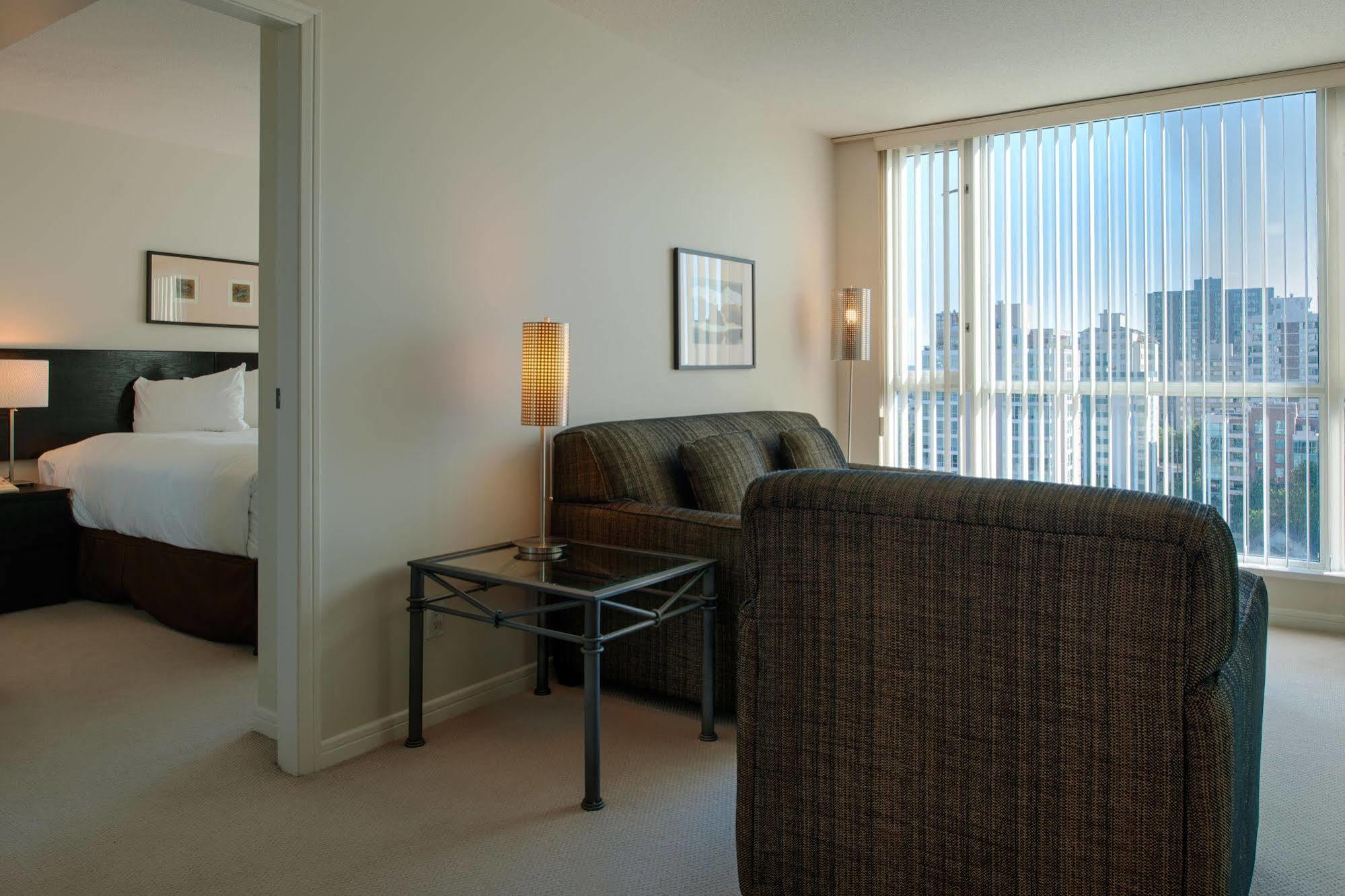 Carmana Hotel & Suites Vancouver Eksteriør bilde